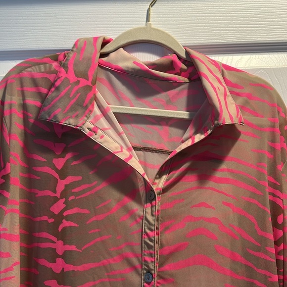 Beach Bunny Swimwear Neon Pink Tan Tiger Stripe Cover Up Shirt L Swim Beach - Picture 3 of 7